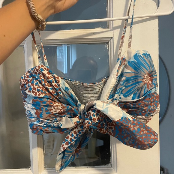AMUR Alva Floral Tie Crop Top Size small - Picture 4 of 6